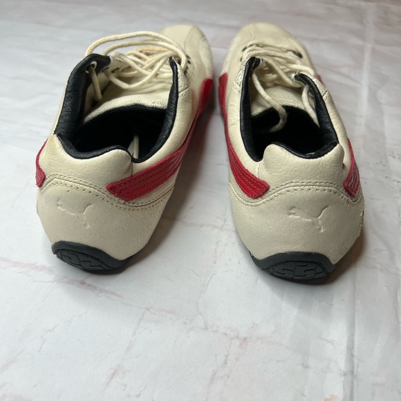 Puma- Ferrari Limited Edition Shoes sz 7.5 - Picture 9 of 14